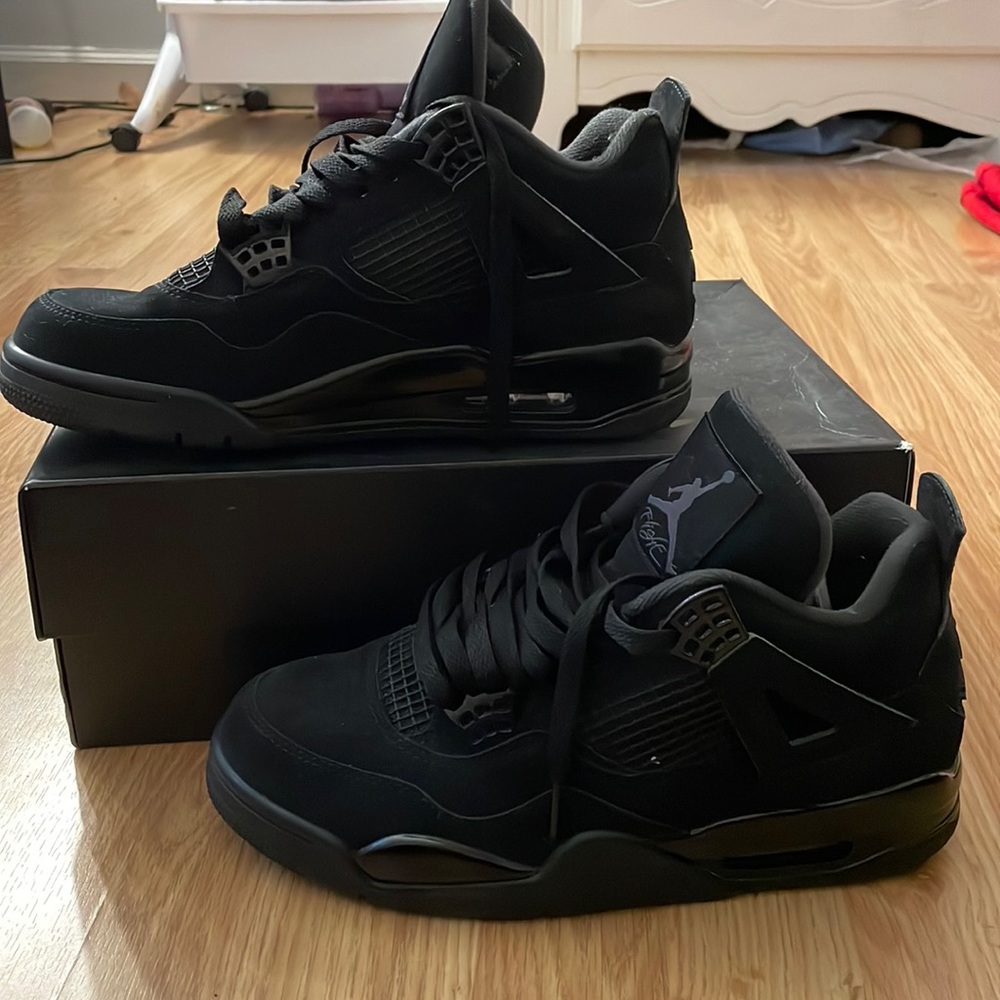 Jordan 4 Black Cats size 7.5 in mens